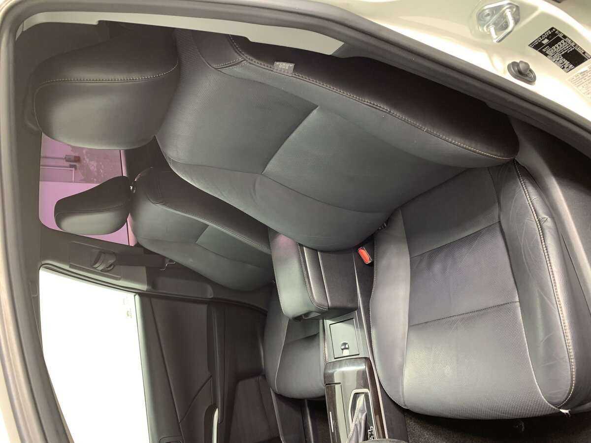 Toyota Camry 2016 года с пробегом. Фото: #10