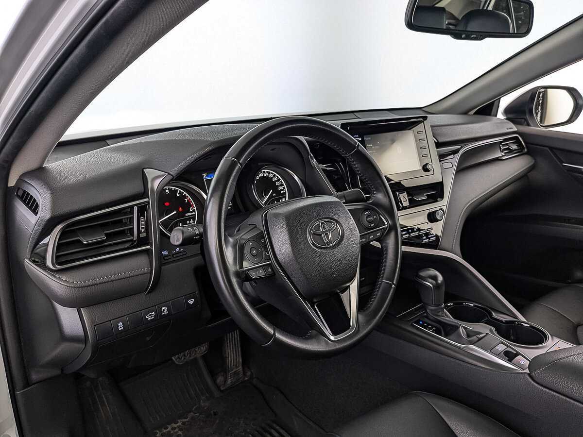 Toyota Camry 2021 года с пробегом. Фото: #14