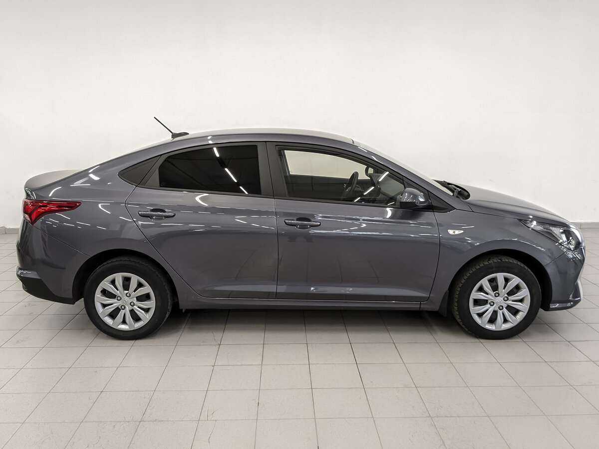 Hyundai Solaris 2022 года с пробегом. Фото: #2