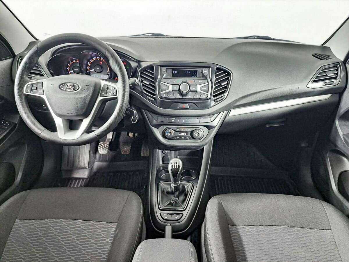 Lada (ВАЗ) Vesta 2019 года с пробегом. Фото: #11