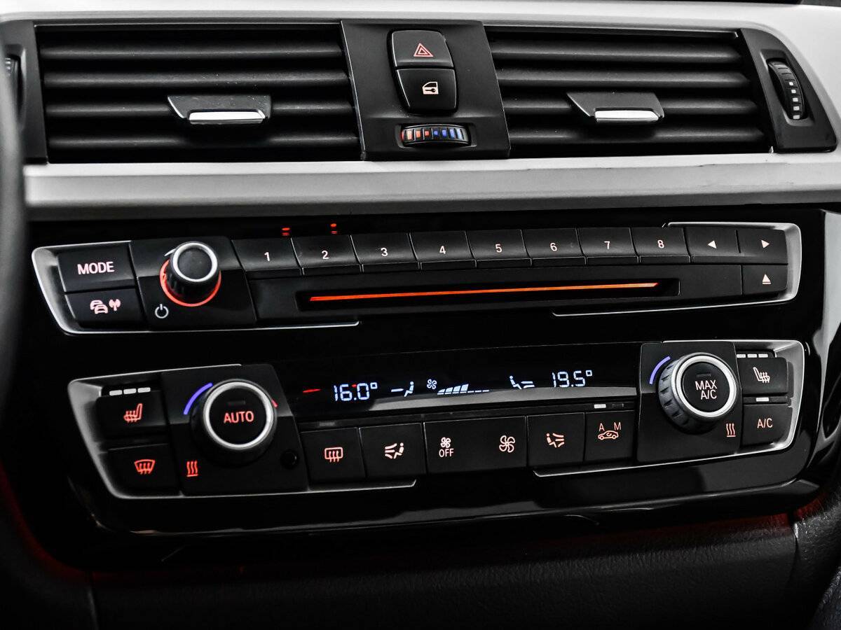 BMW 3 серии 2015 года с пробегом. Фото: #16