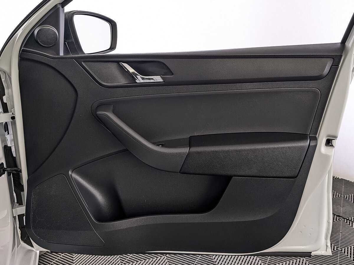 Skoda Rapid 2017 года с пробегом. Фото: #23