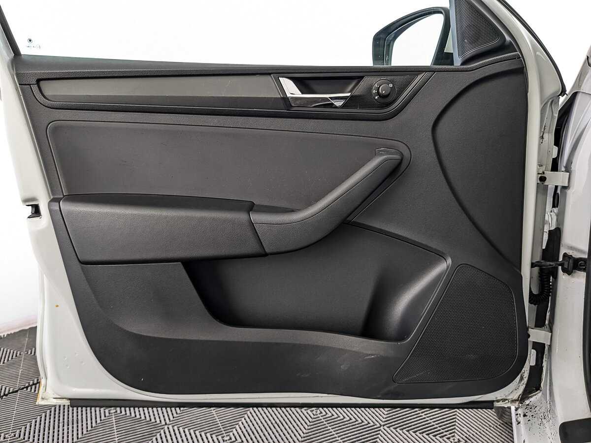 Skoda Rapid 2019 года с пробегом. Фото: #16