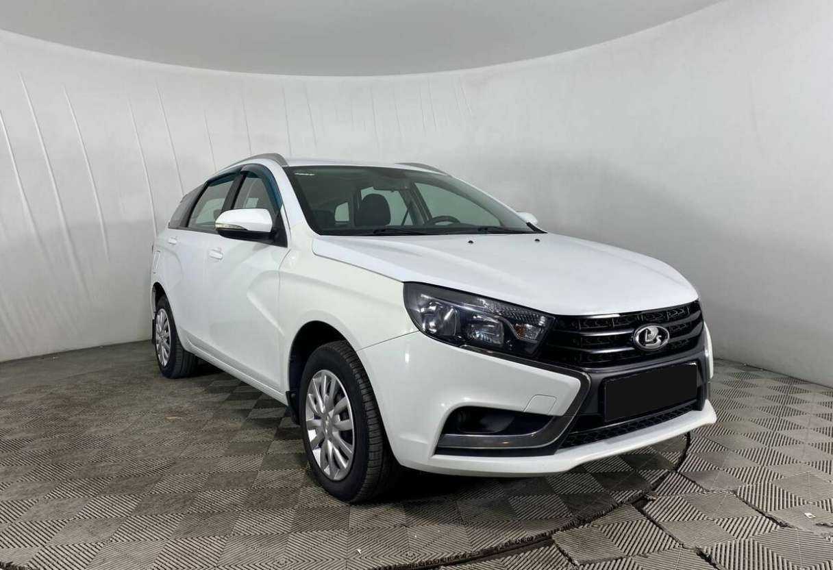 Lada (ВАЗ) Vesta 2019 года с пробегом. Фото: #2