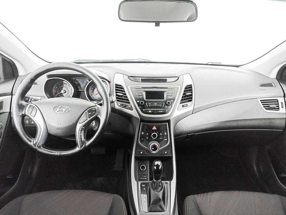 Hyundai Elantra 2015 года с пробегом. Фото: #9