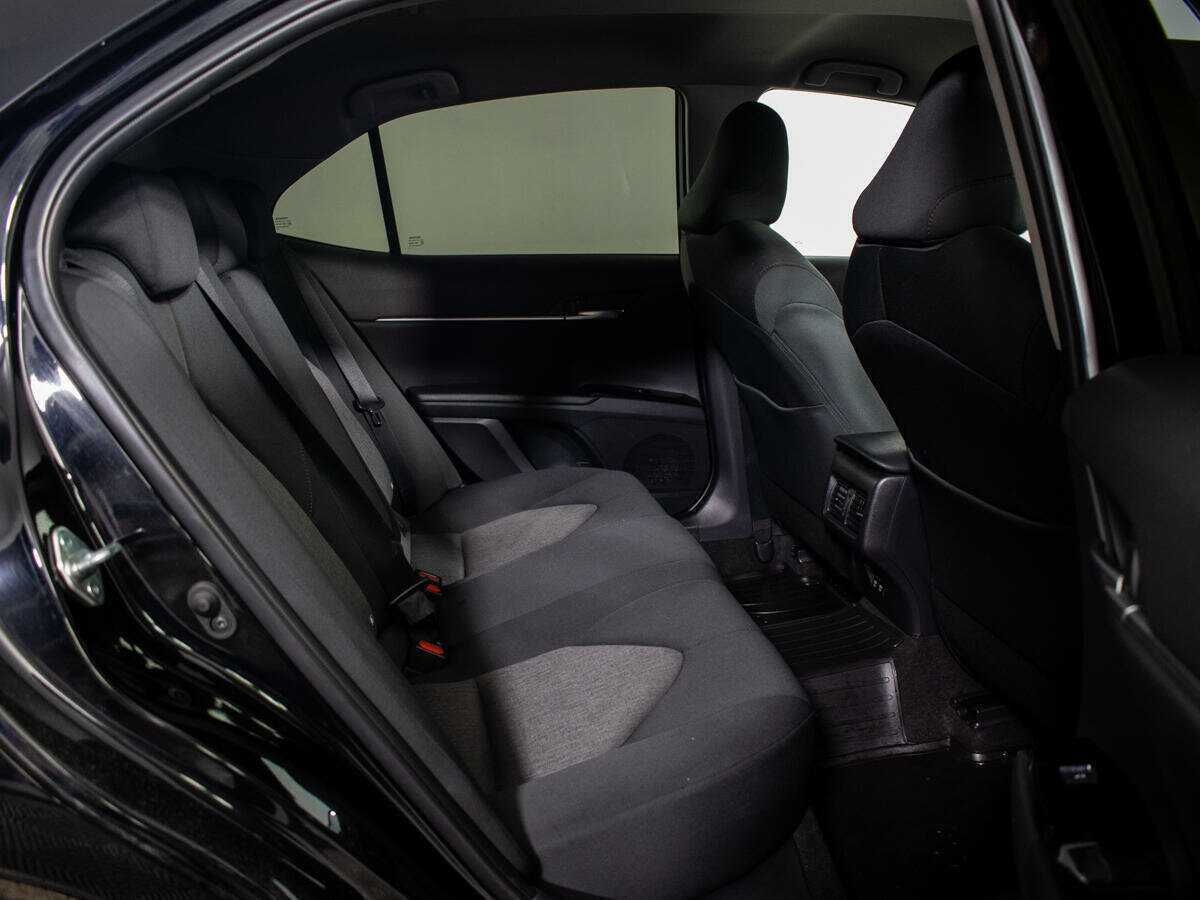 Toyota Camry 2020 года с пробегом. Фото: #7