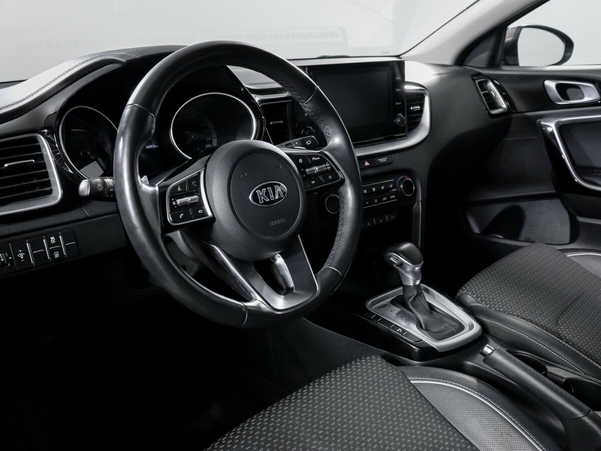 Kia Ceed 2020 года с пробегом. Фото: #10