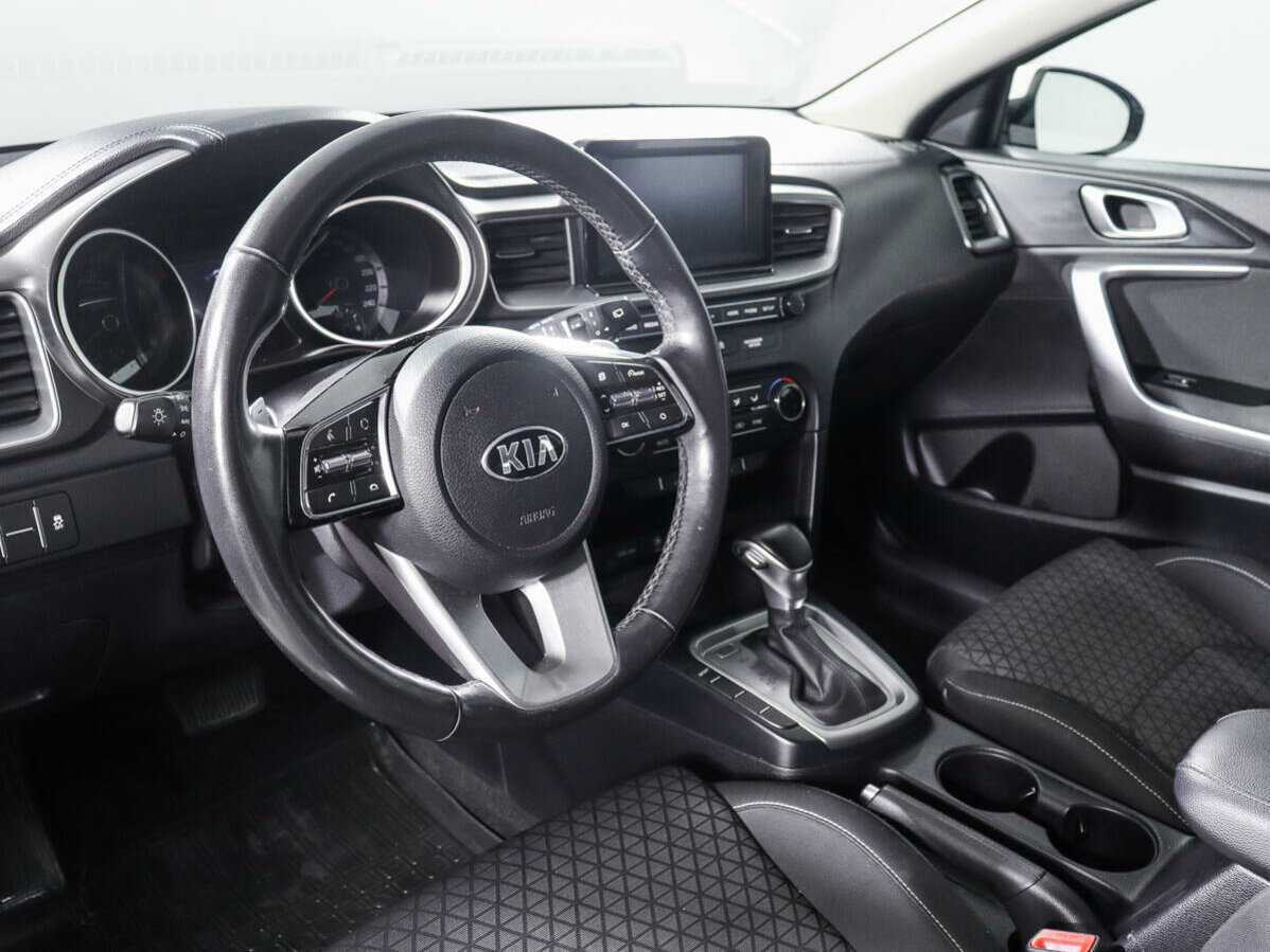 Kia Ceed 2018 года с пробегом. Фото: #12