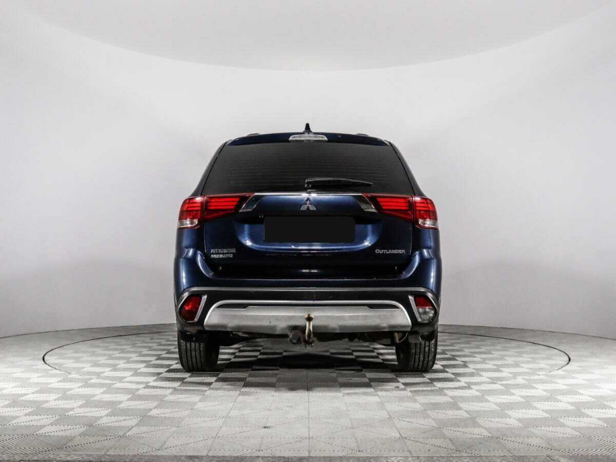Mitsubishi Outlander 2018 года с пробегом. Фото: #5