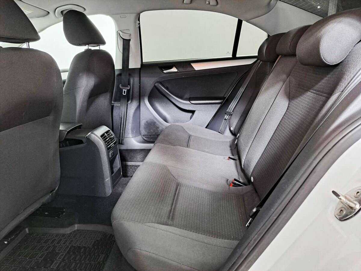 Volkswagen Jetta 2017 года с пробегом. Фото: #6