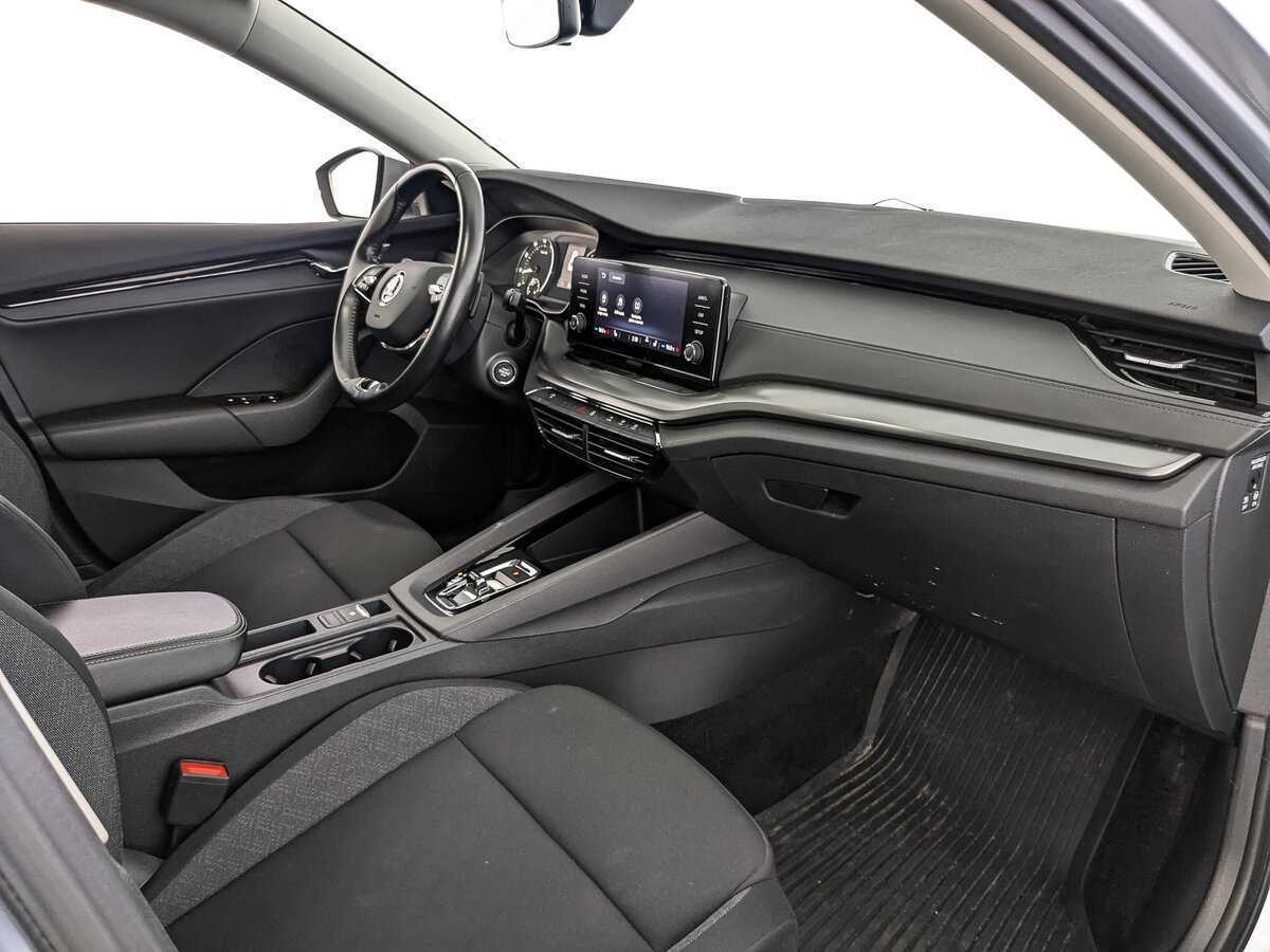 Skoda Octavia 2021 года с пробегом. Фото: #8