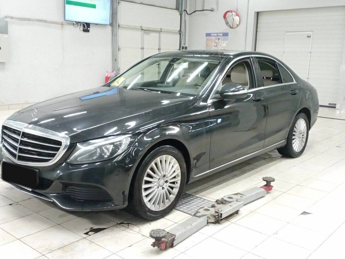 Mercedes-Benz C-Класс 2016 года с пробегом. Посмотреть фото