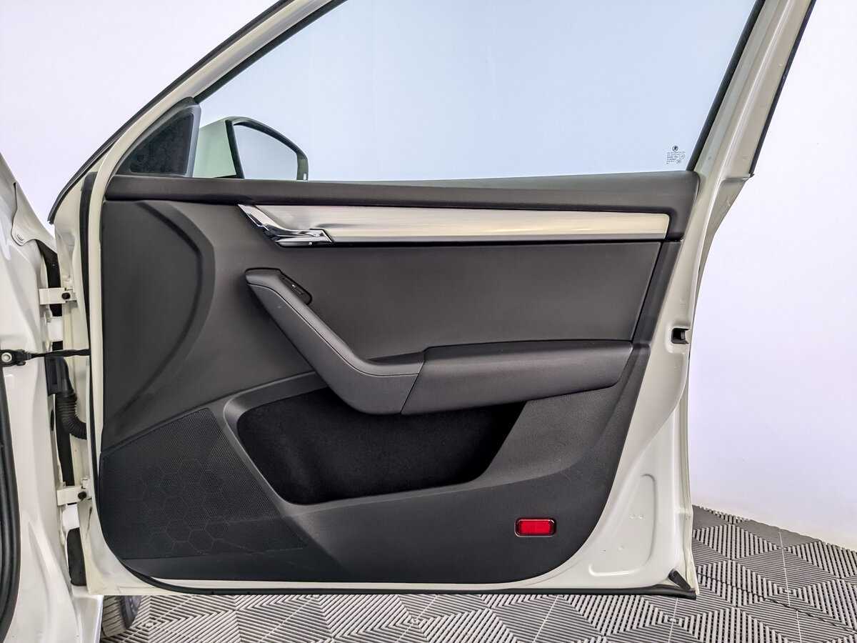Skoda Octavia 2018 года с пробегом. Фото: #23