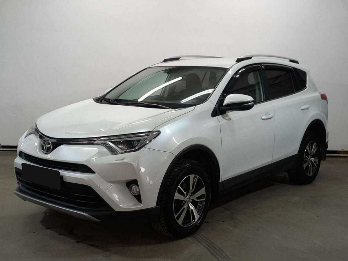 Toyota RAV4 2018 года с пробегом. Фото: #0