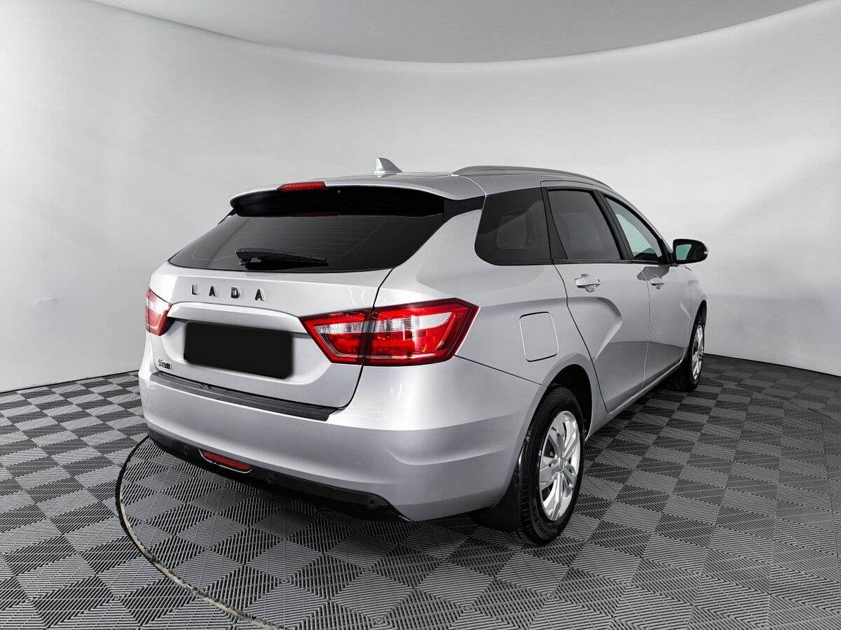 Lada (ВАЗ) Vesta 2021 года с пробегом. Фото: #4