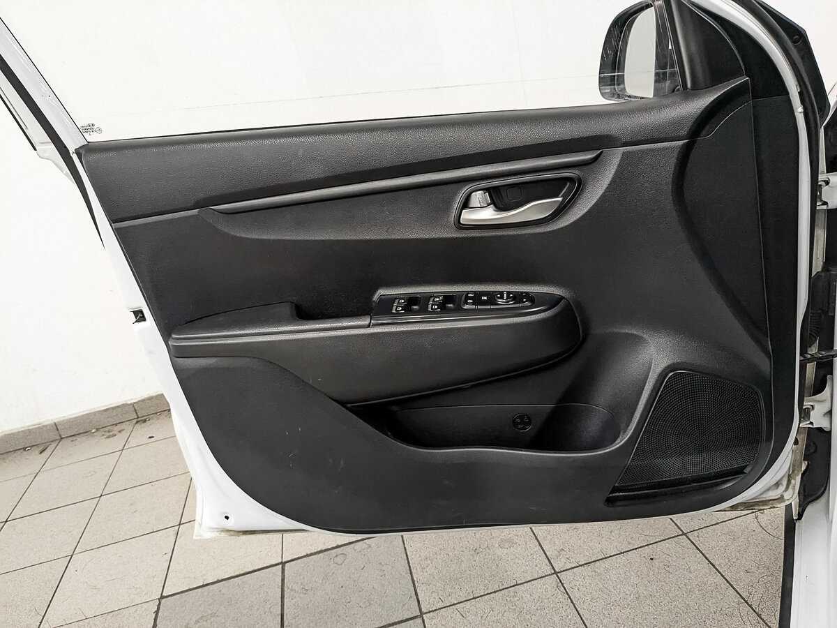 Kia Rio 2020 года с пробегом. Фото: #17