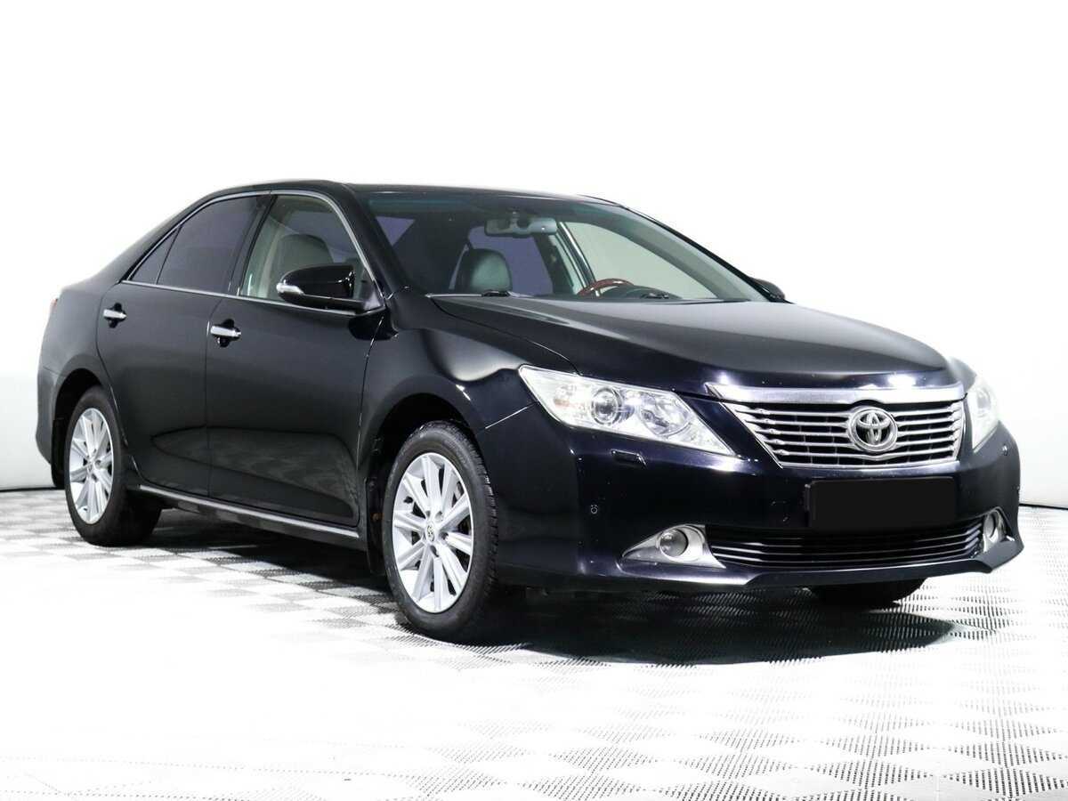 Toyota Camry 2012 года с пробегом. Фото: #2