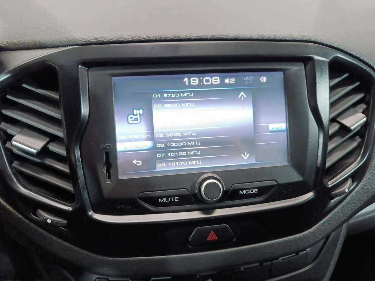 Lada (ВАЗ) Vesta 2018 года с пробегом. Фото: #13