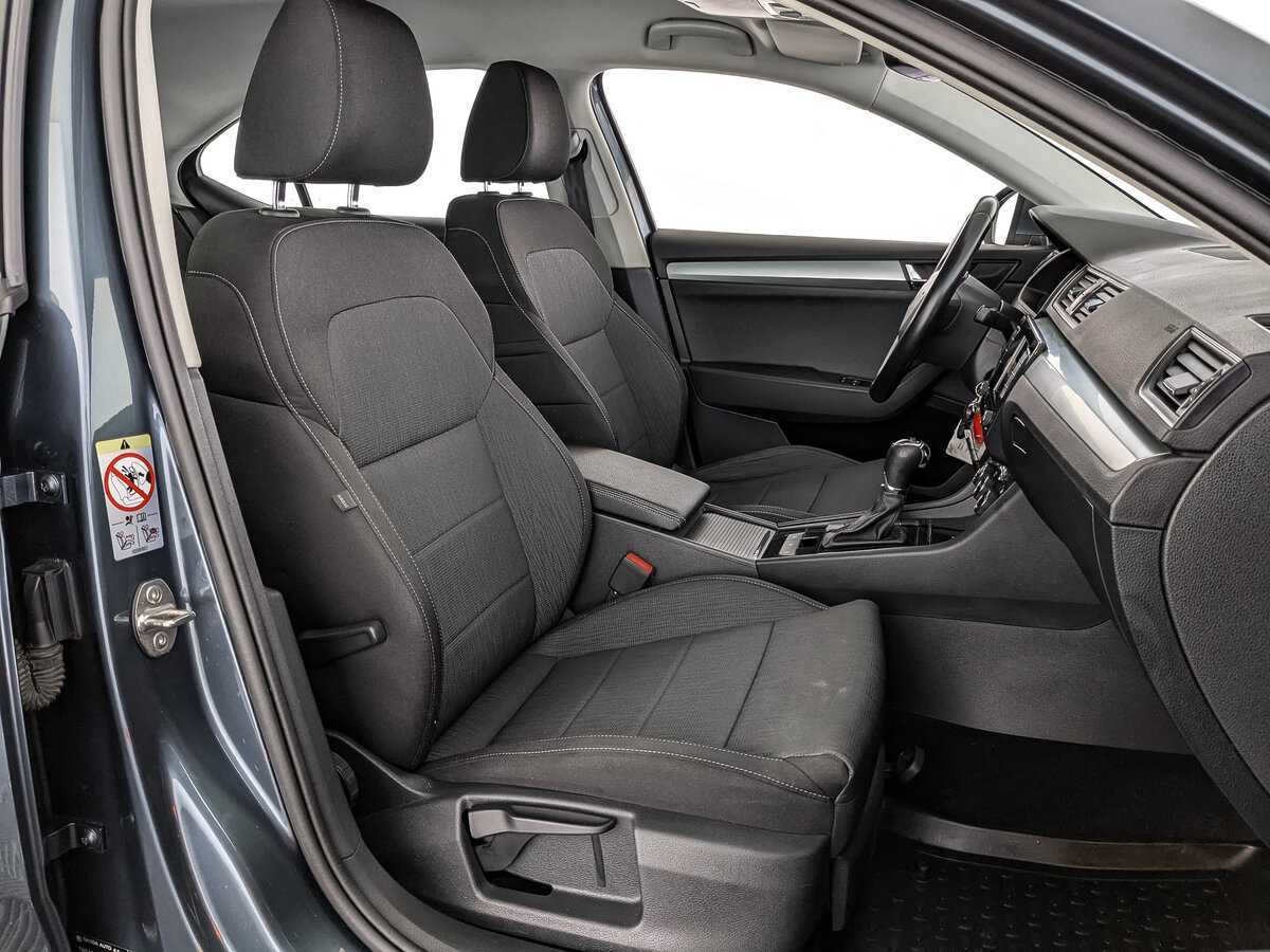 Skoda Superb 2018 года с пробегом. Фото: #19