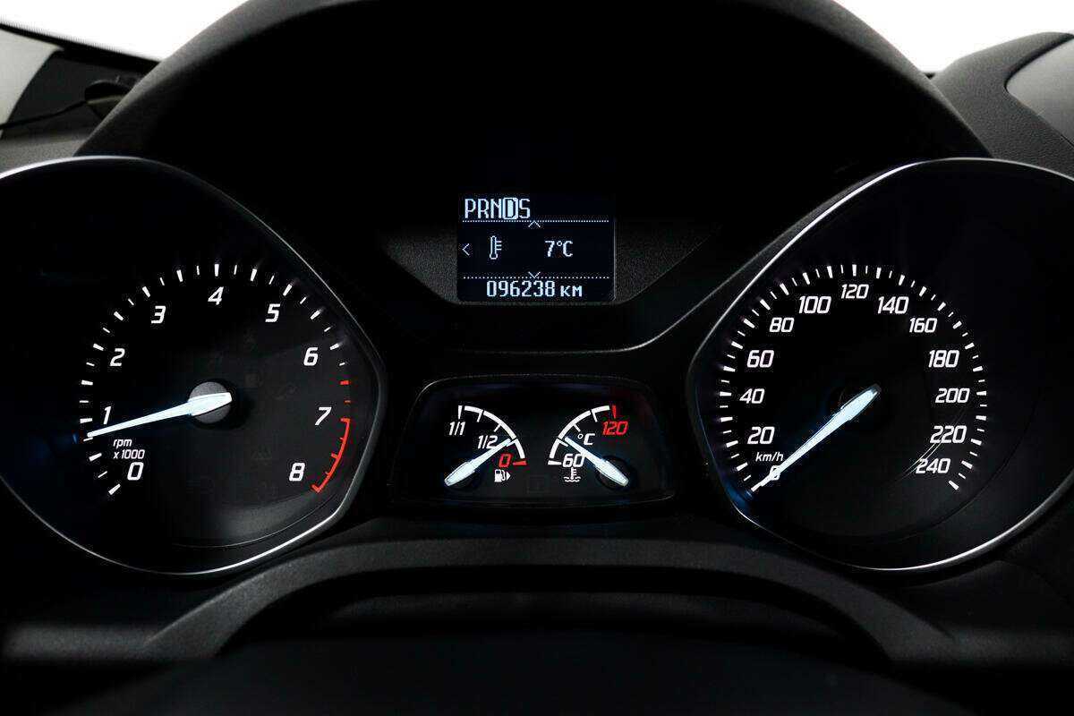 Ford Kuga 2015 года с пробегом. Фото: #9