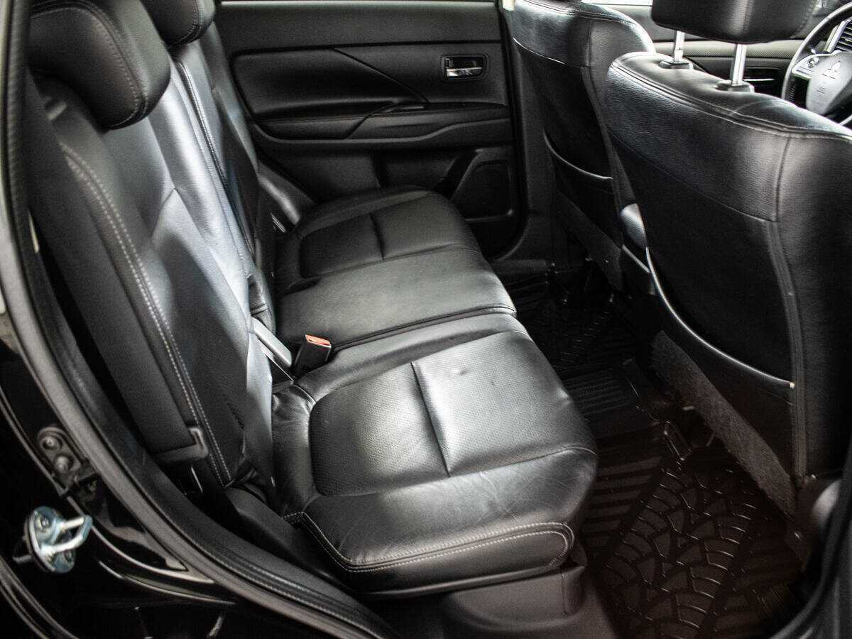 Mitsubishi Outlander 2013 года с пробегом. Фото: #9