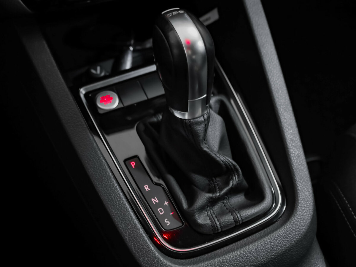 Volkswagen Jetta 2017 года с пробегом. Фото: #17