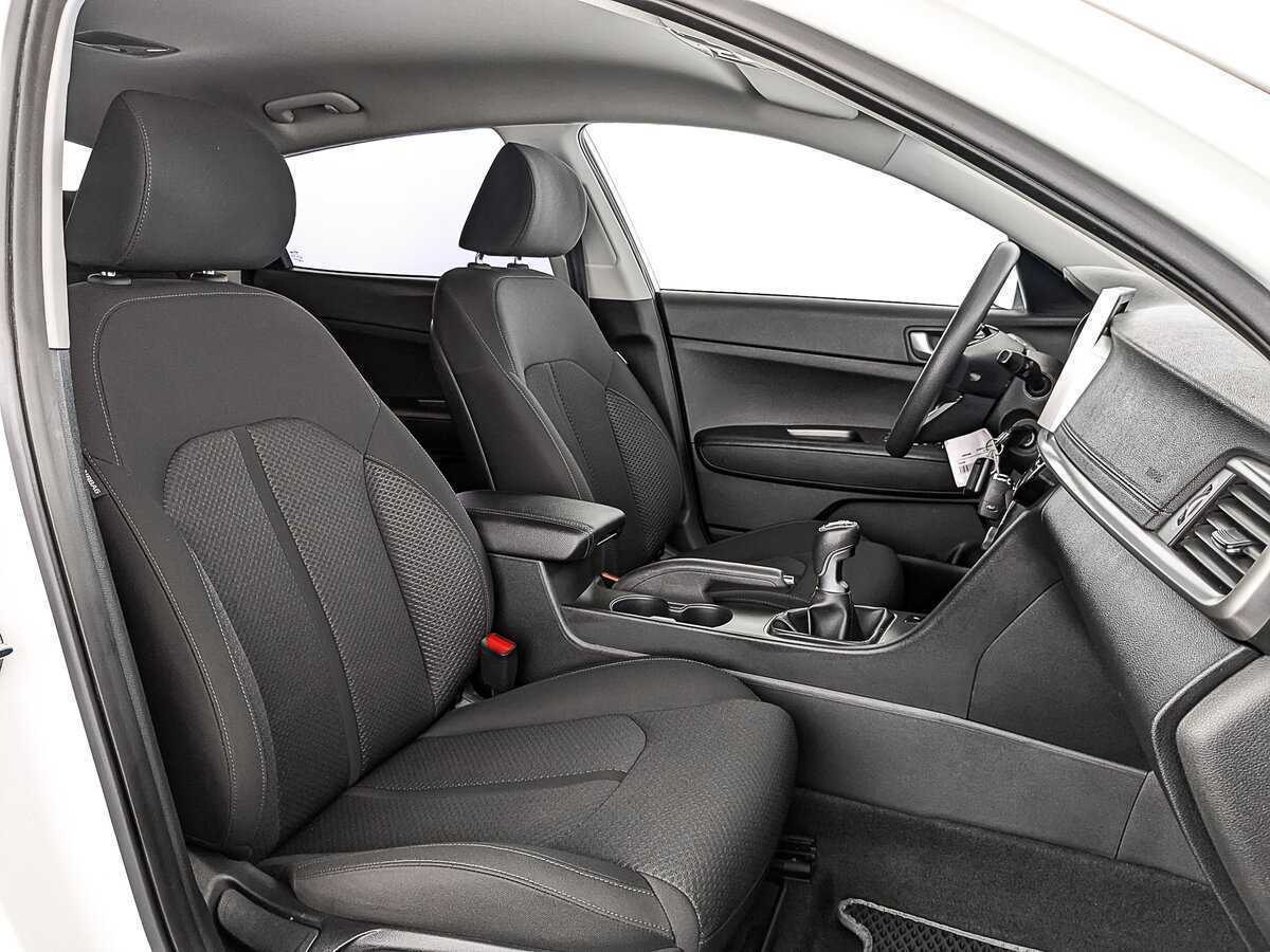 Kia Optima 2019 года с пробегом. Фото: #23
