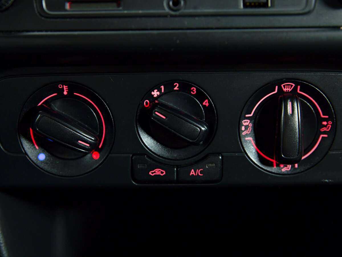 Volkswagen Polo 2019 года с пробегом. Фото: #12