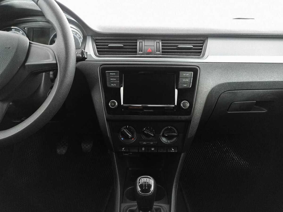 Skoda Rapid 2018 года с пробегом. Фото: #12