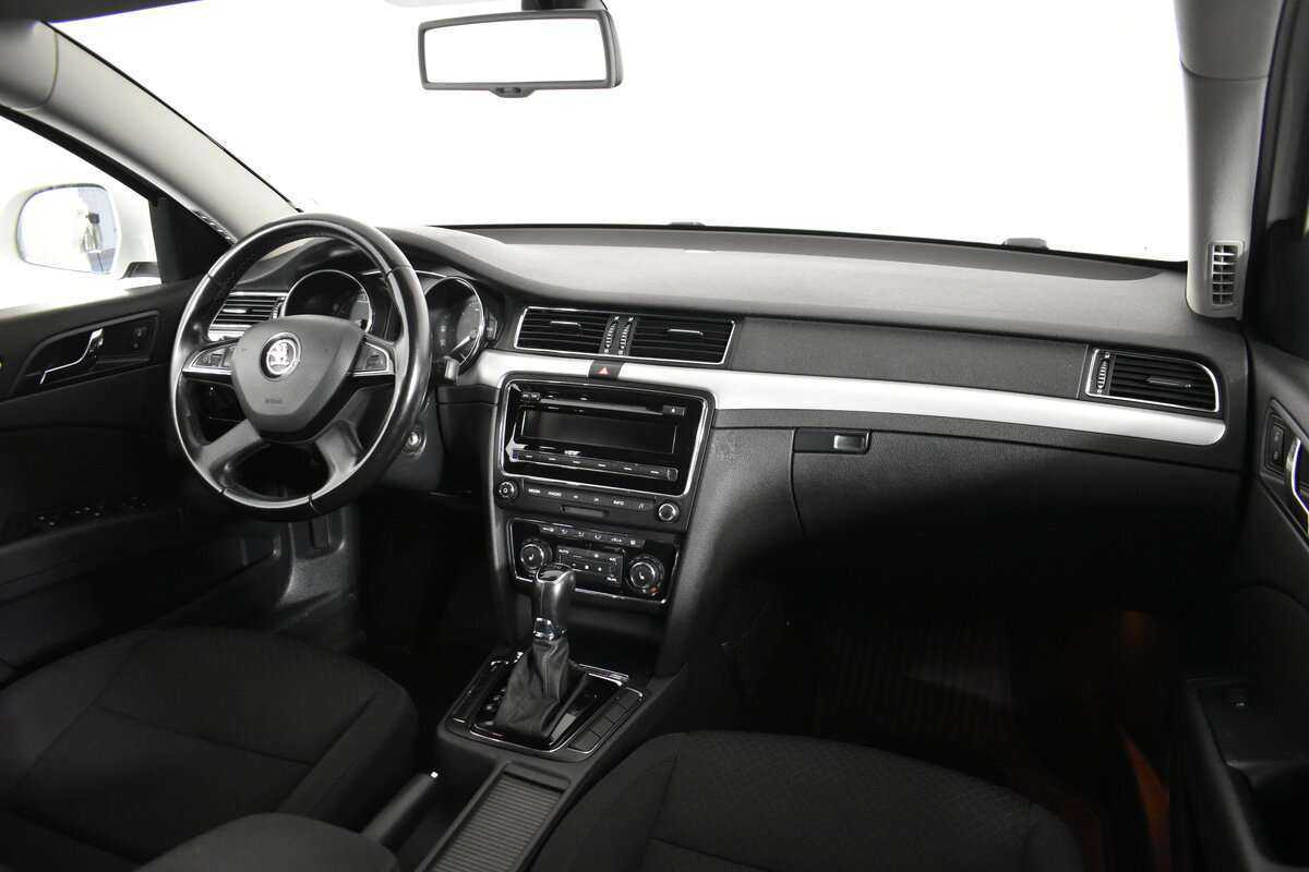 Skoda Superb 2015 года с пробегом. Фото: #7
