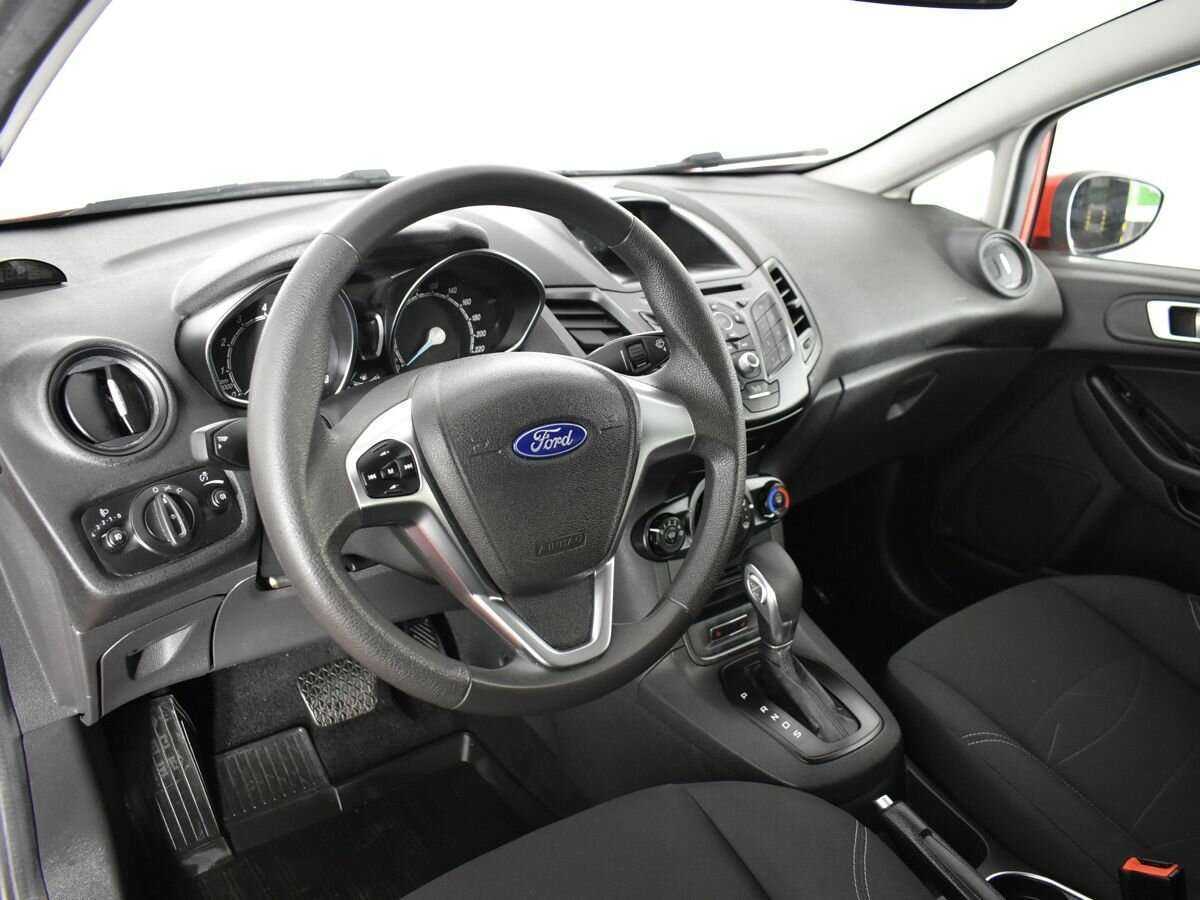 Ford Fiesta 2019 года с пробегом. Фото: #6