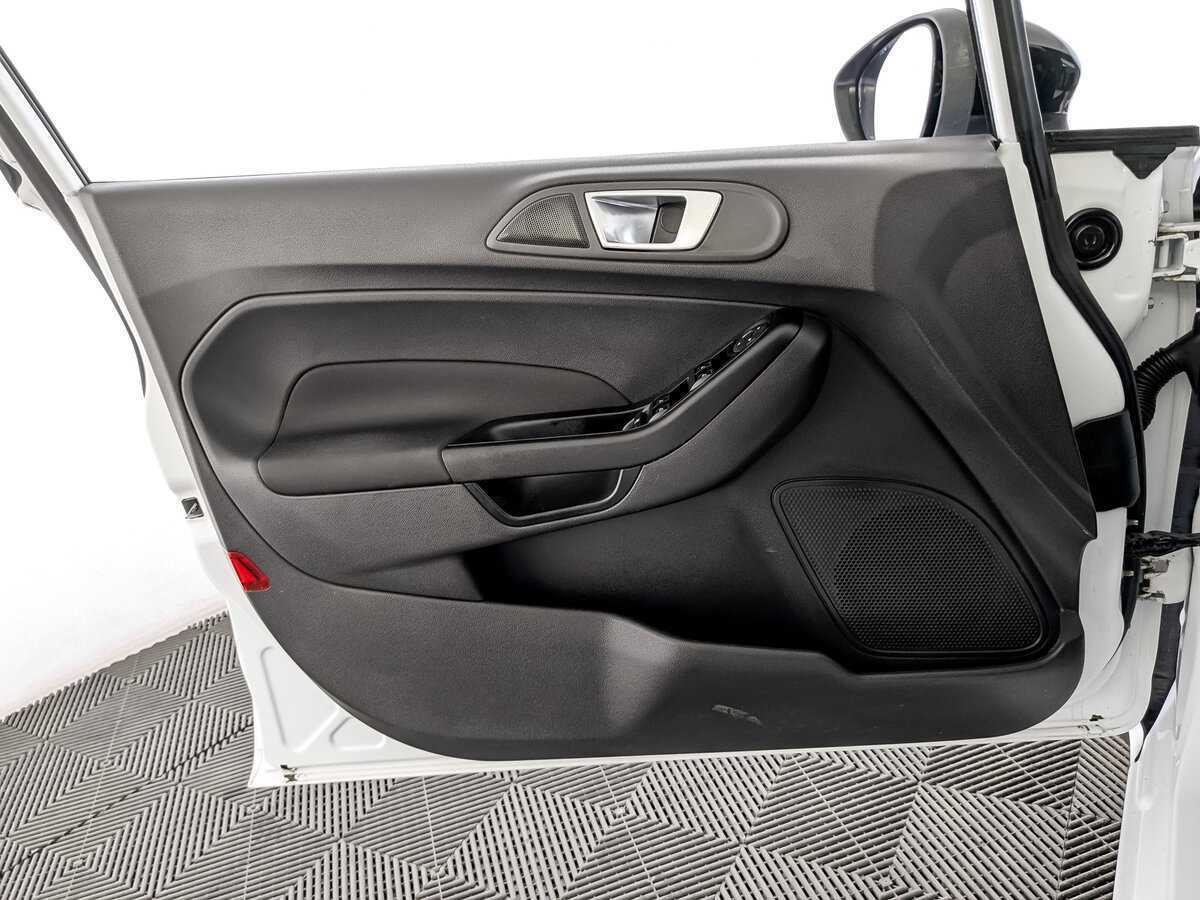 Ford Fiesta 2017 года с пробегом. Фото: #18