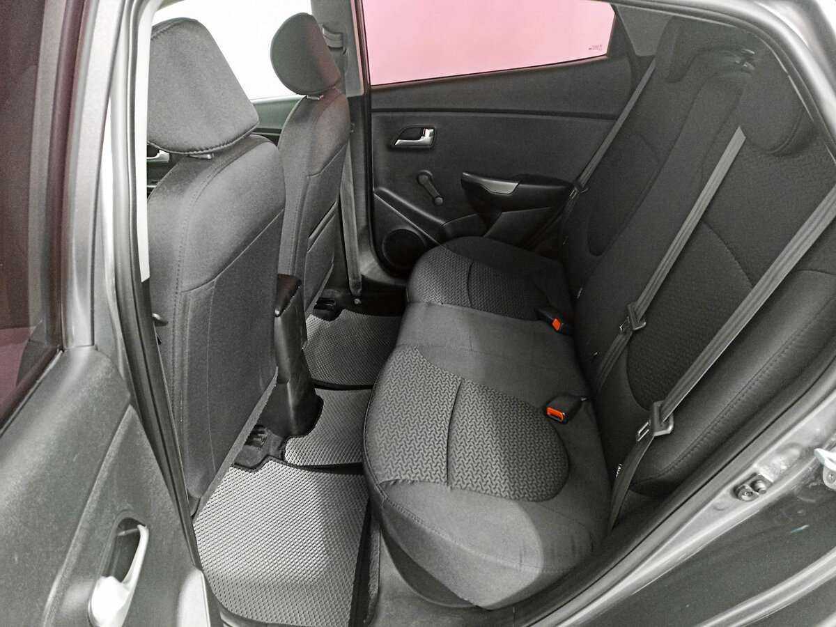 Kia Rio 2015 года с пробегом. Фото: #9