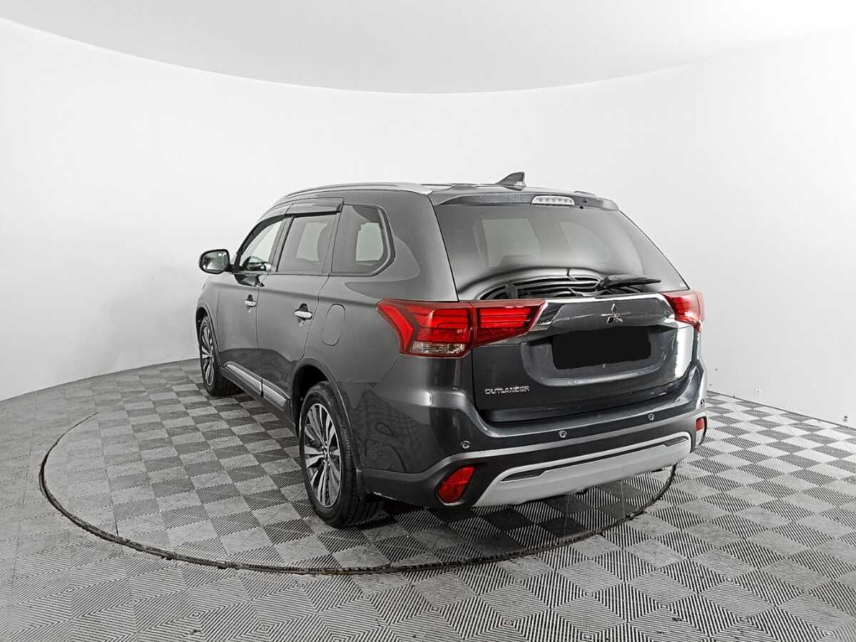 Mitsubishi Outlander 2021 года с пробегом. Фото: #6