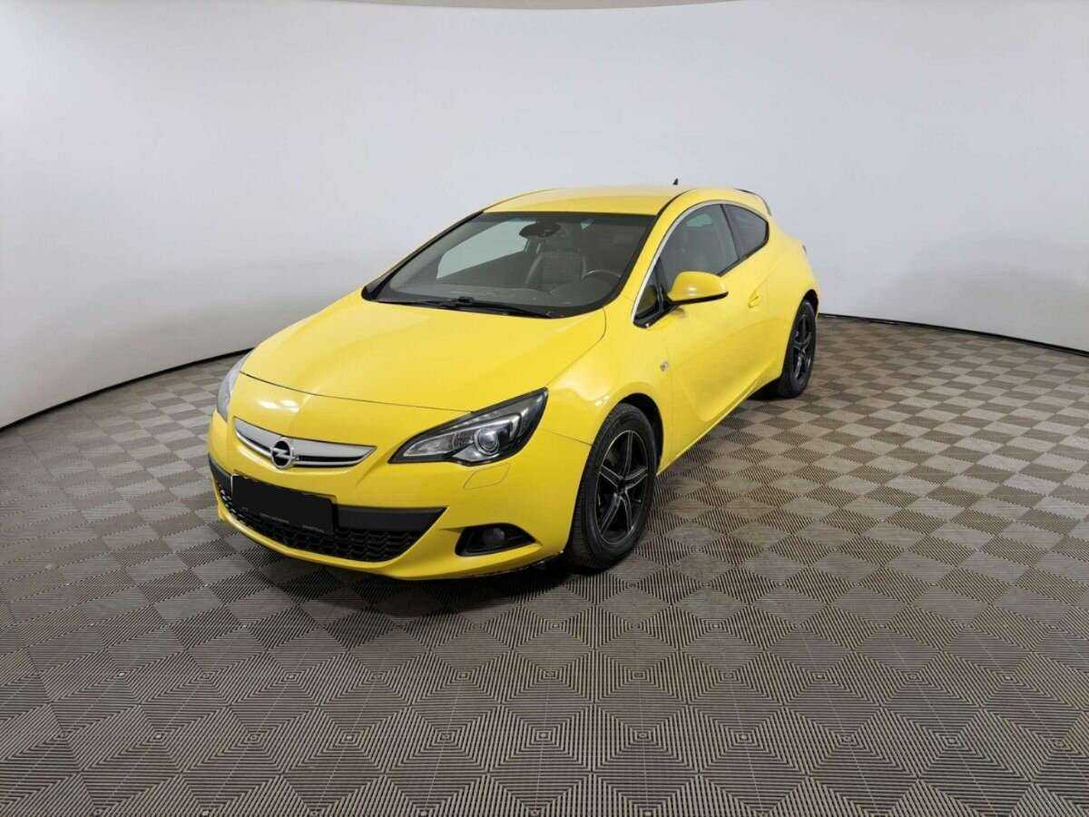 Opel Astra 2013 года с пробегом. Посмотреть фото