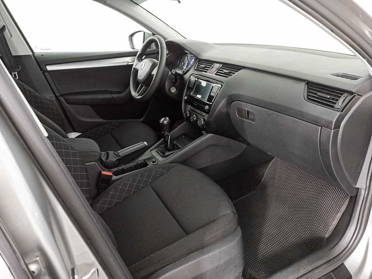 Skoda Octavia 2019 года с пробегом. Фото: #8