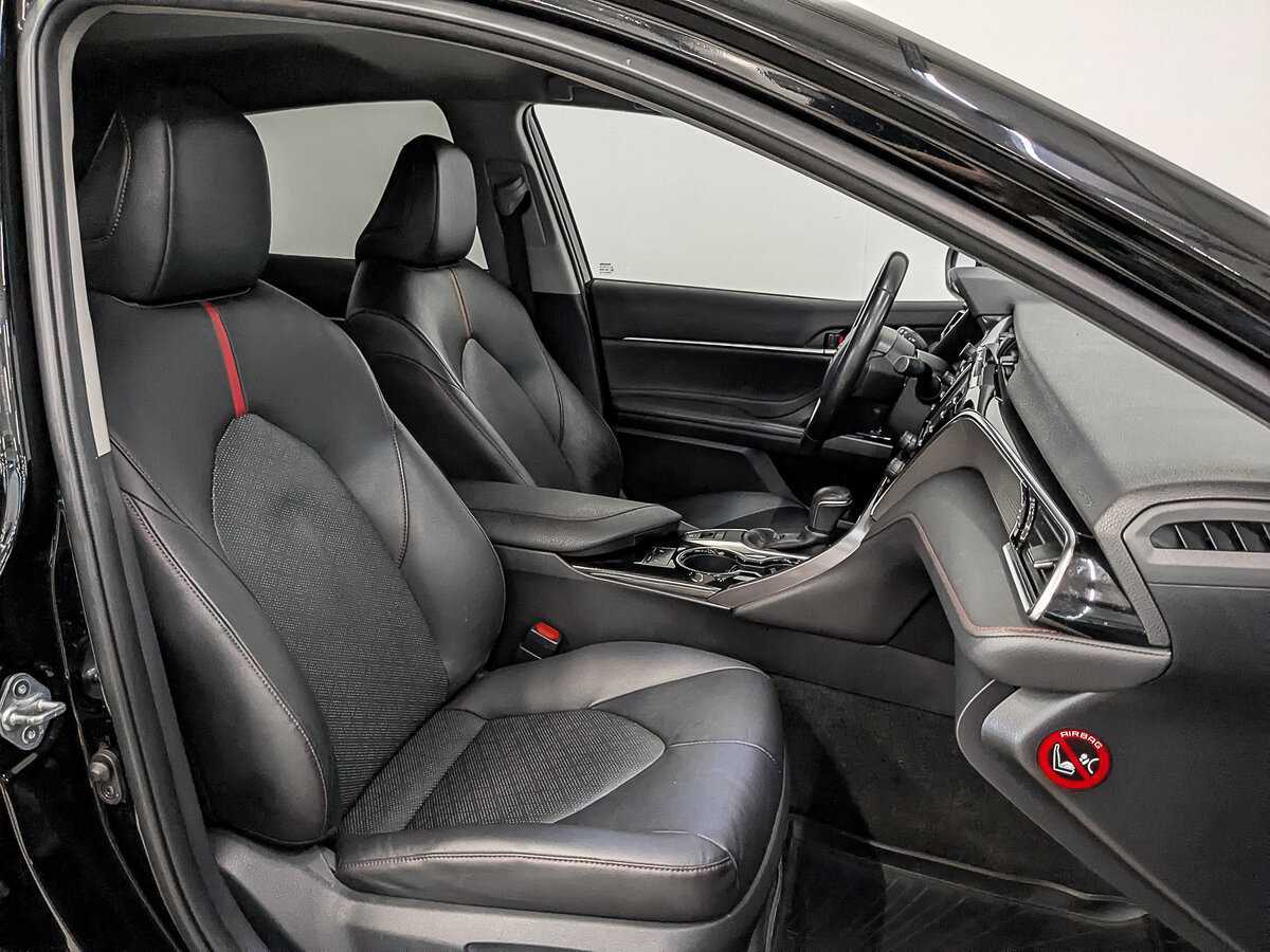 Toyota Camry 2020 года с пробегом. Фото: #23