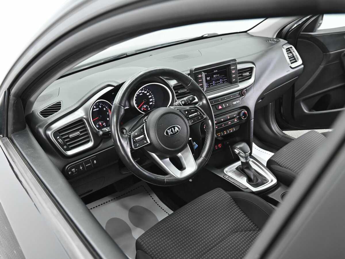 Kia Ceed 2018 года с пробегом. Фото: #8