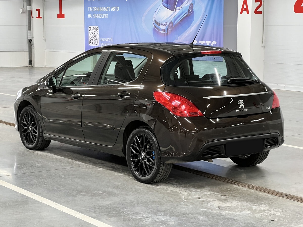Peugeot 308 2012 года с пробегом. Фото: #6