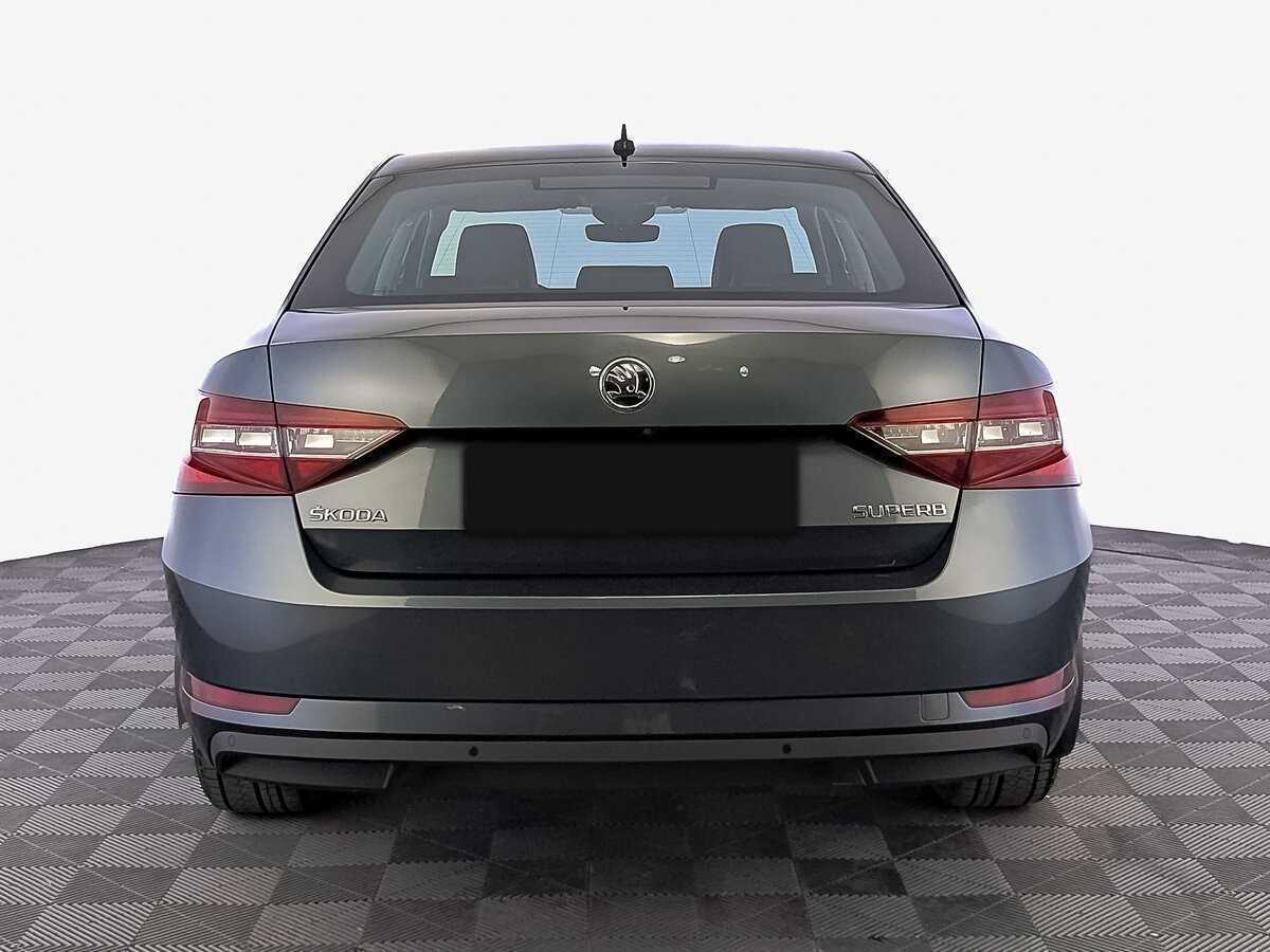 Skoda Superb 2018 года с пробегом. Фото: #5