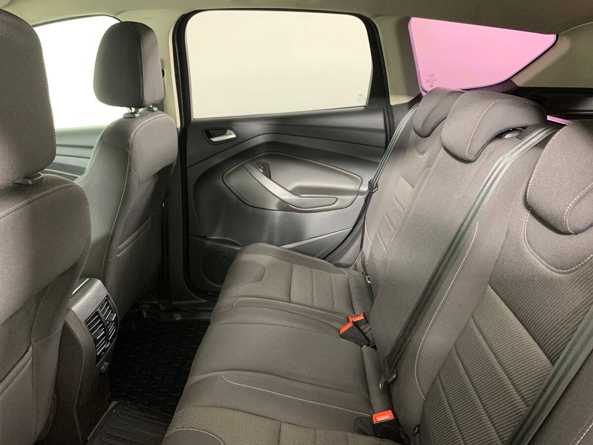 Ford Kuga 2016 года с пробегом. Фото: #17
