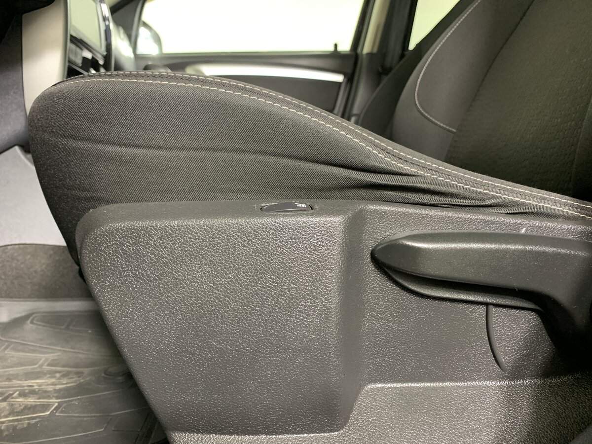 Nissan Terrano 2019 года с пробегом. Фото: #12