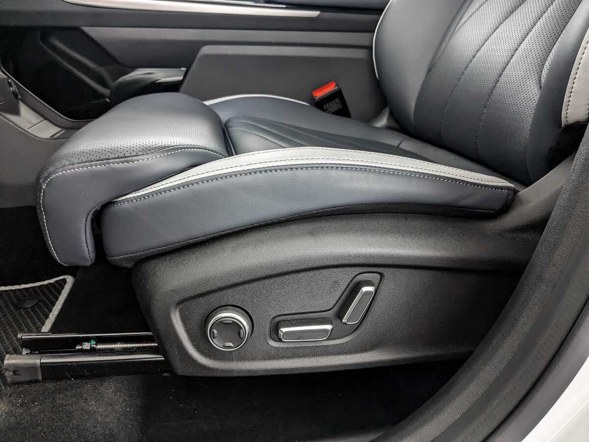 Geely Atlas 2024 года с пробегом. Фото: #20