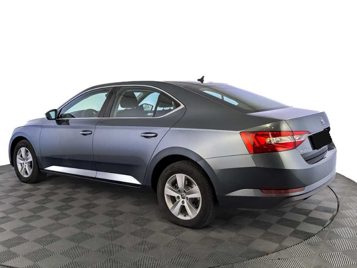 Skoda Superb 2018 года с пробегом. Фото: #6
