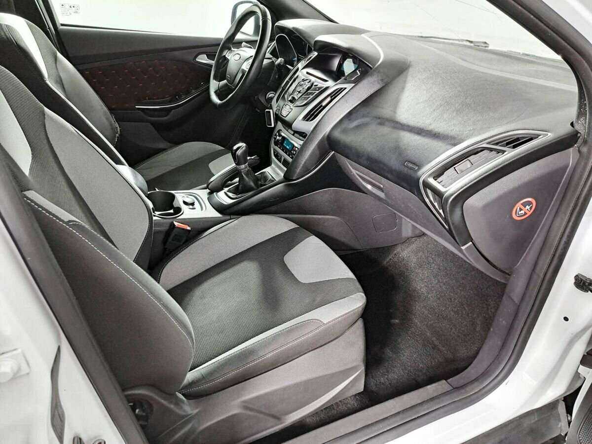 Ford Focus 2012 года с пробегом. Фото: #8