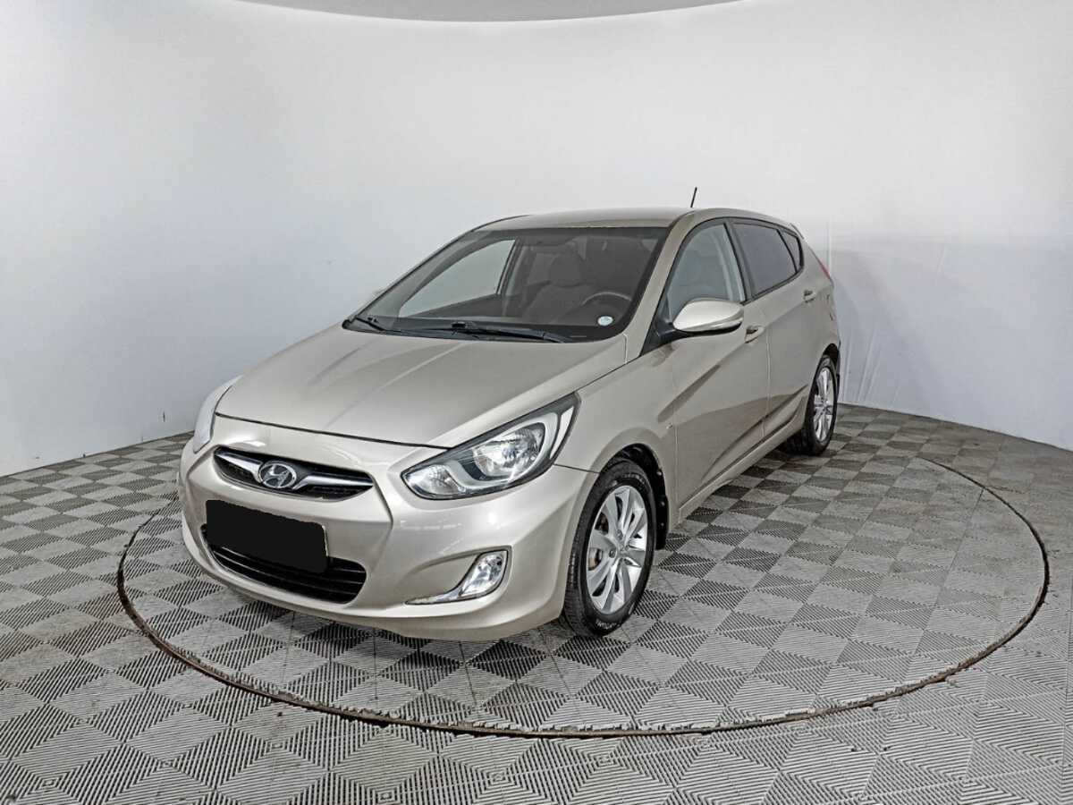 Hyundai Solaris 2012 года с пробегом. Фото: #0