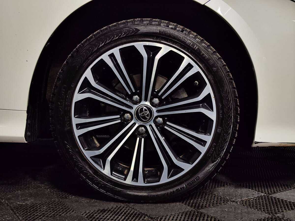 Toyota Corolla 2019 года с пробегом. Фото: #26