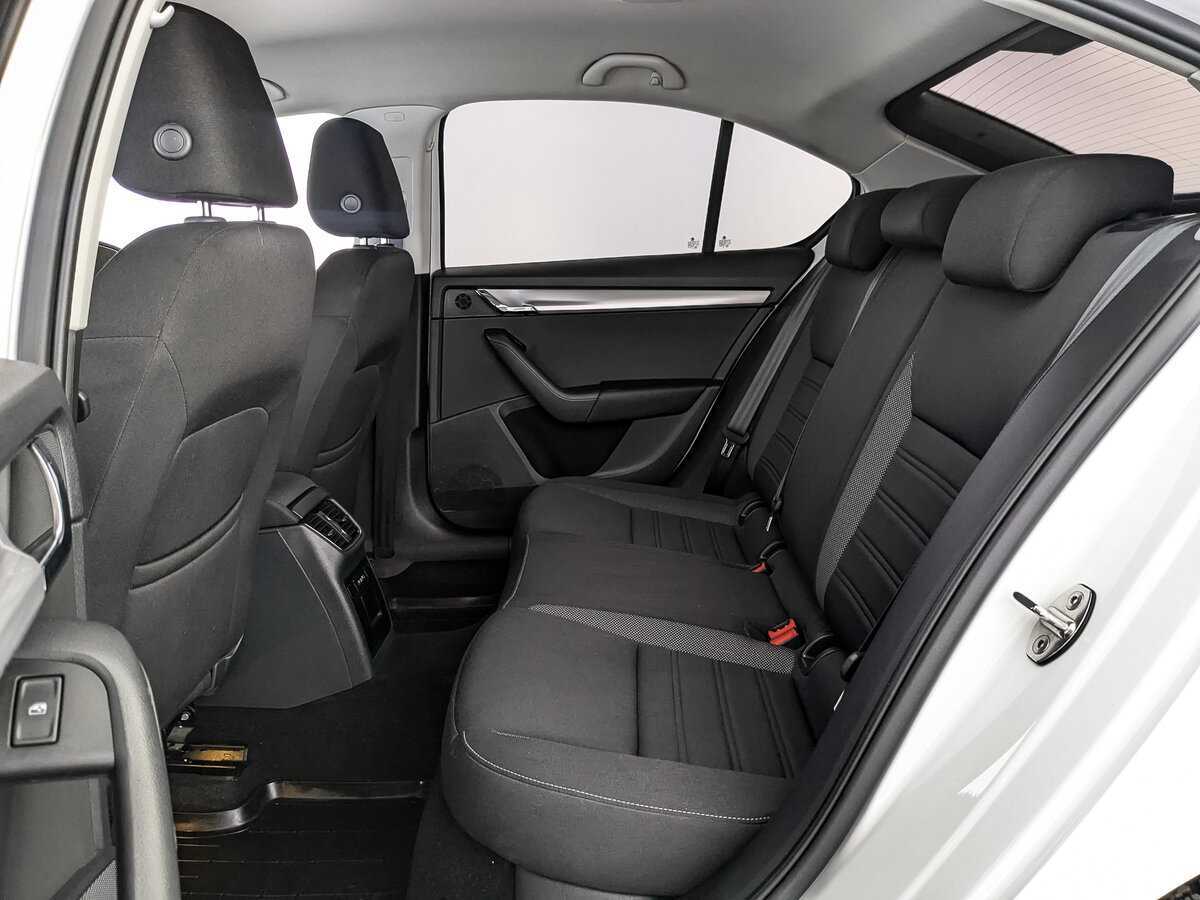 Skoda Octavia 2019 года с пробегом. Фото: #13