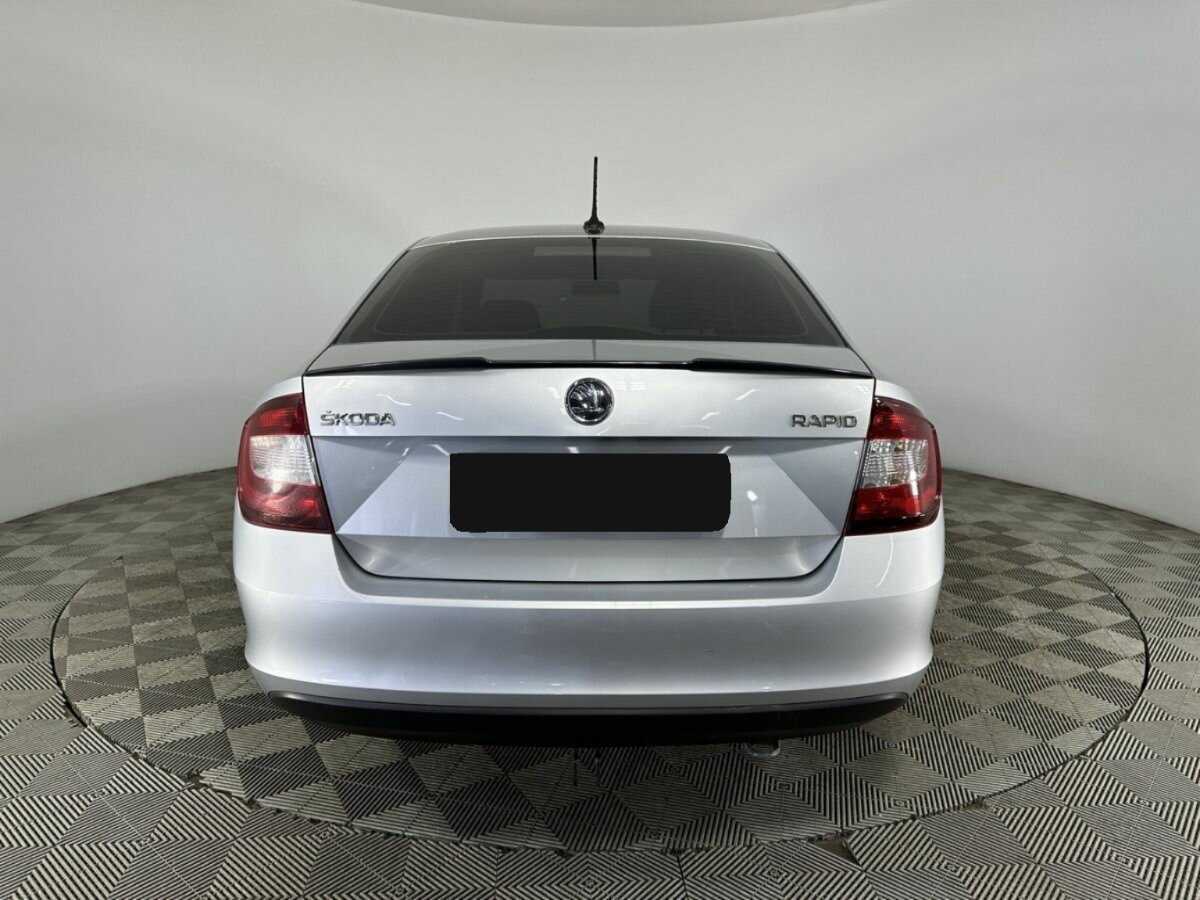 Skoda Rapid 2018 года с пробегом. Фото: #2