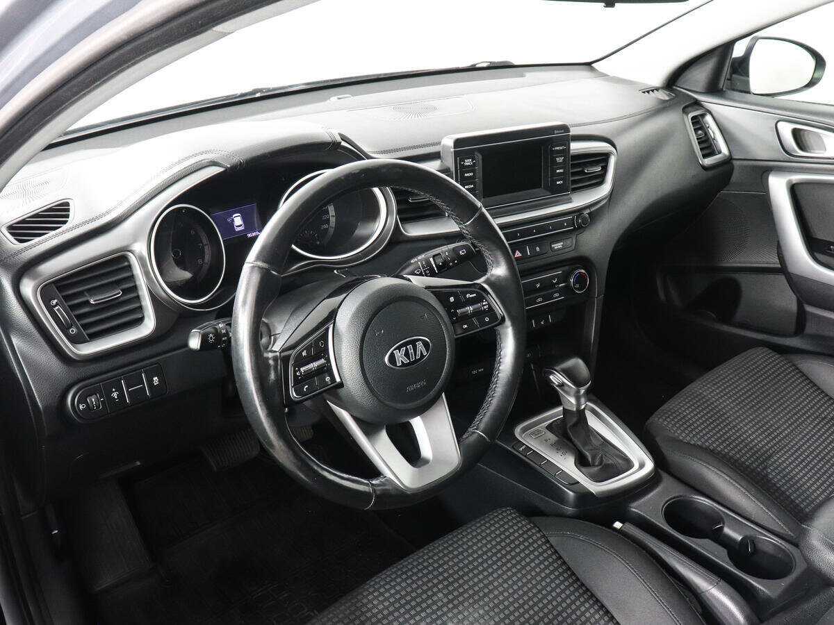 Kia Ceed 2018 года с пробегом. Фото: #8